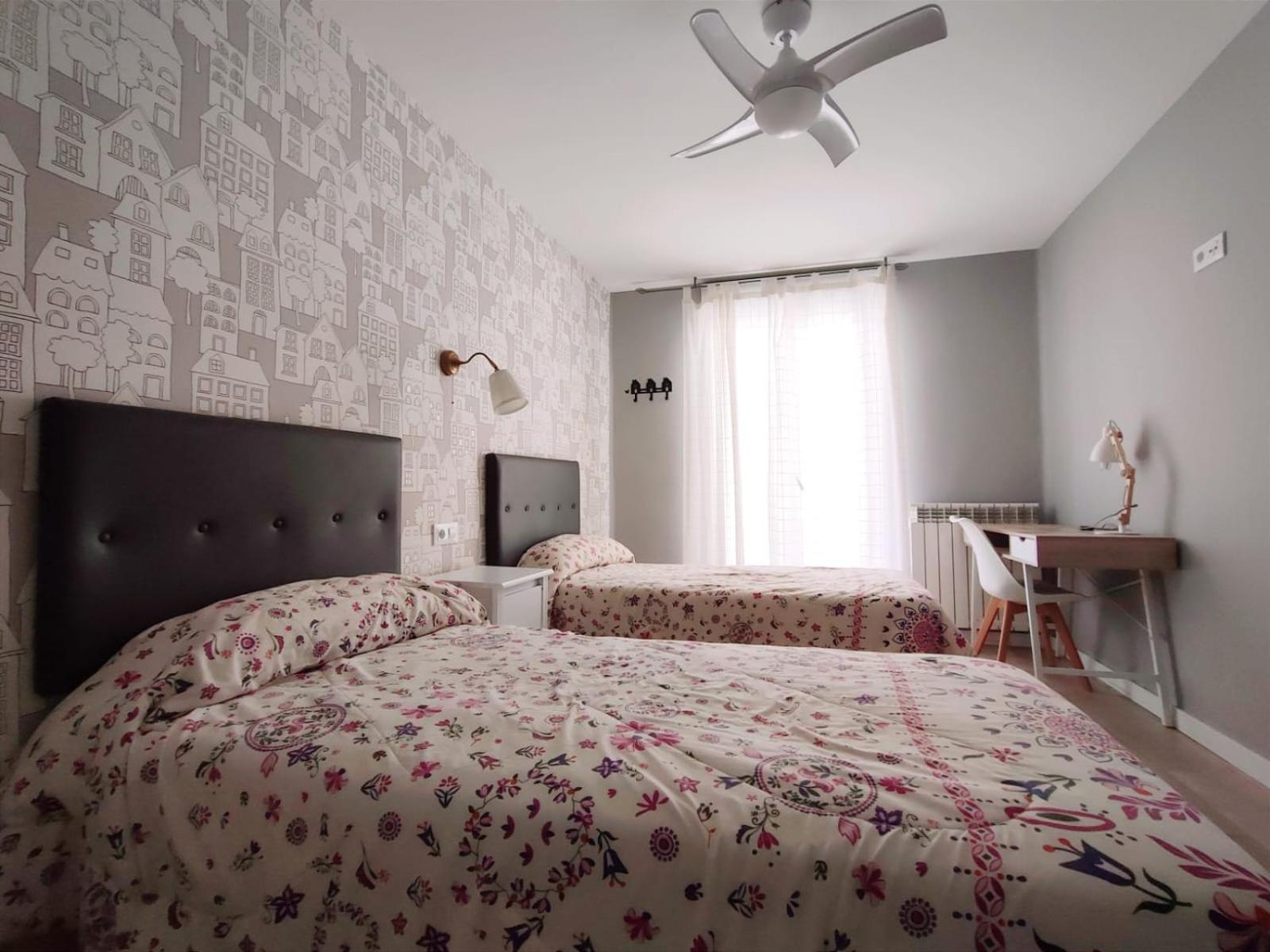 Serendipia Apartamentos 3 洛格罗尼奥 外观 照片